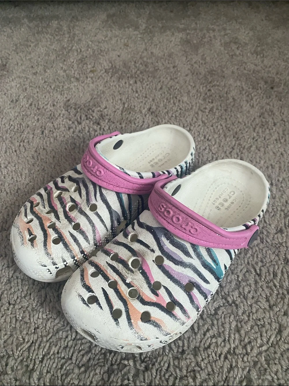 Classic CROCS Kids White Clog with Pink Strap and Multicolor Zebra Stripes